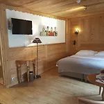Du Manoir Hotel 3*